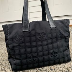 AUTHENTIC CHANEL TOTE 🤍